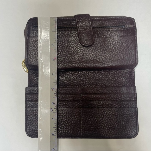 Stone Mountain checkbook, wallet style purse. See pictures for size. Gently used - Picture 9 of 9